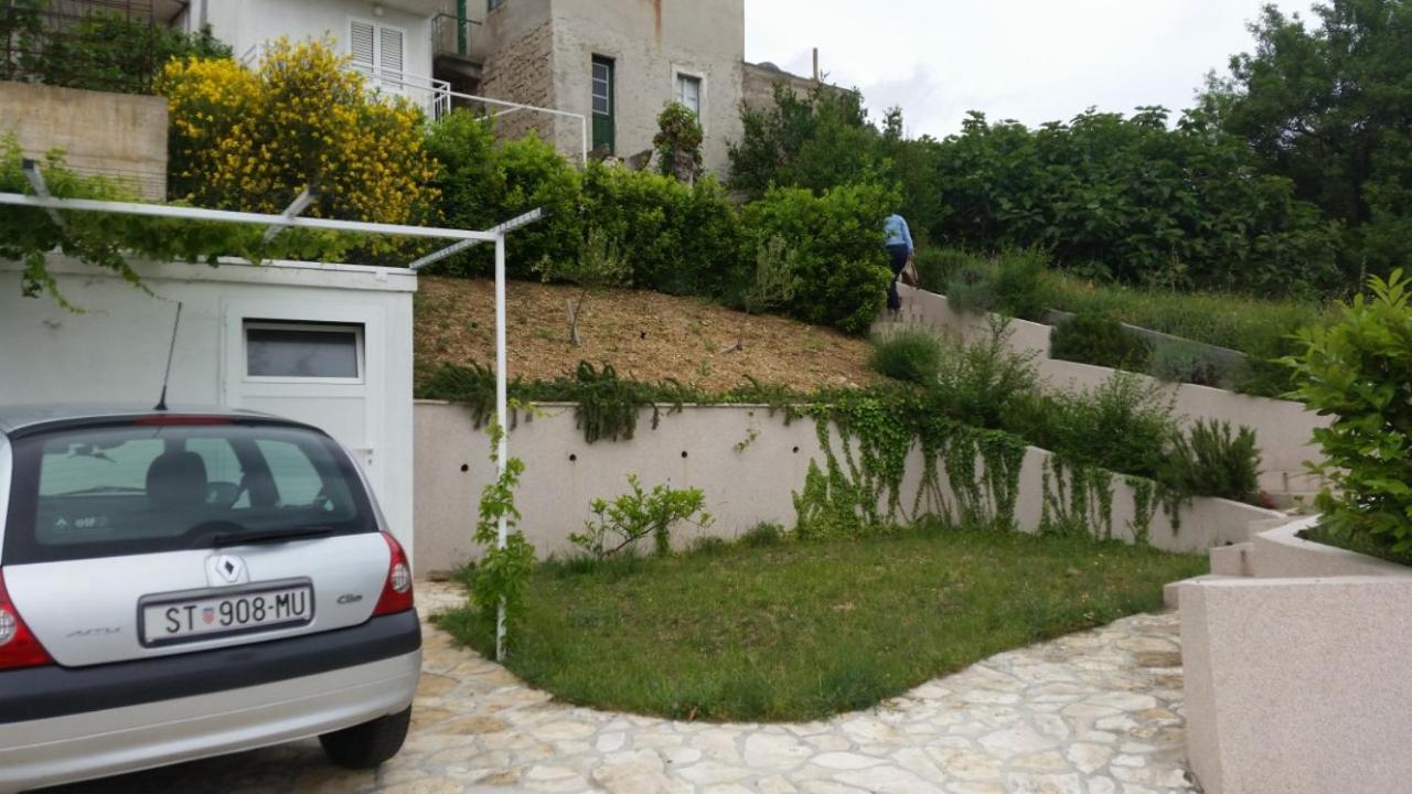 Apartman Nela Brela Buitenkant foto