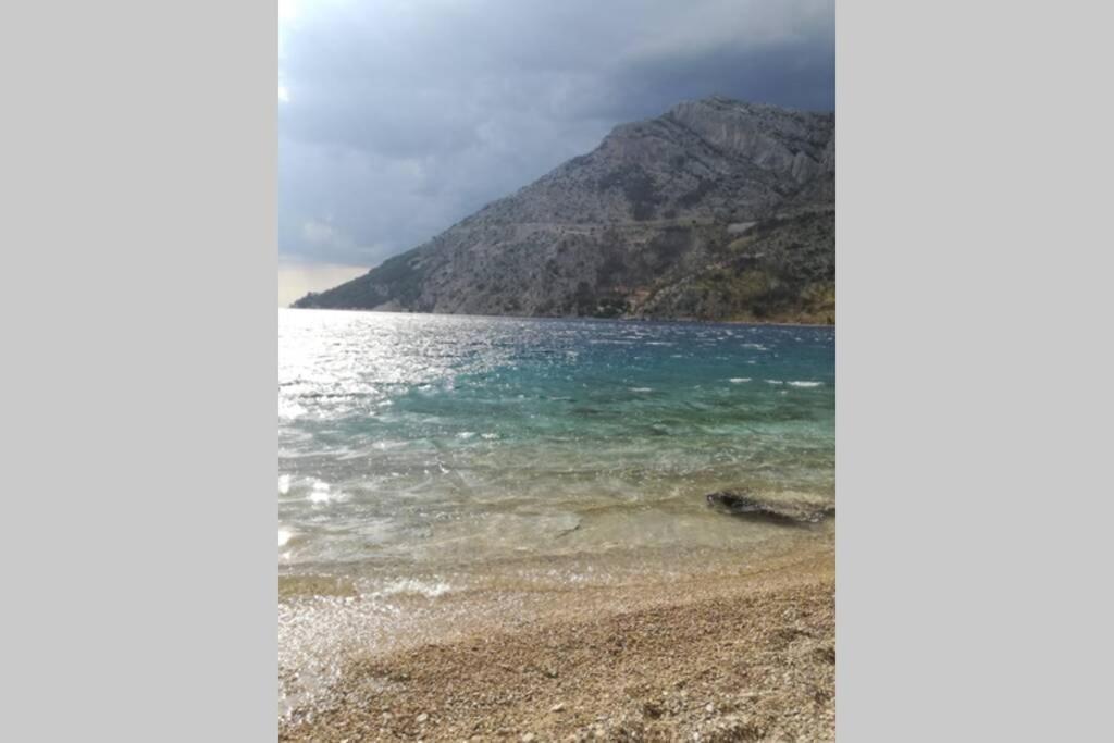 Apartman Nela Brela Buitenkant foto